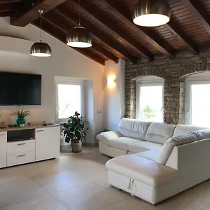 https://casa-isabelle.hotelitalianriviera.com